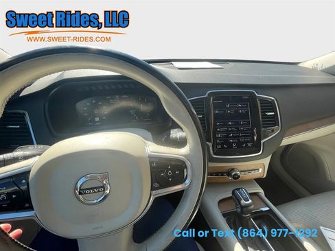 Used 2017 Volvo XC90 T6 Inscription w/ Vision Package image 11