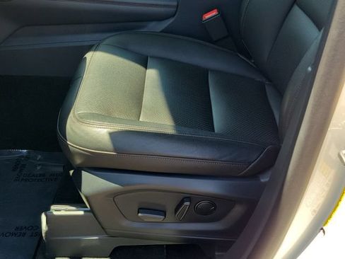 Used 2026 Ford Explorer Active RWD image 13