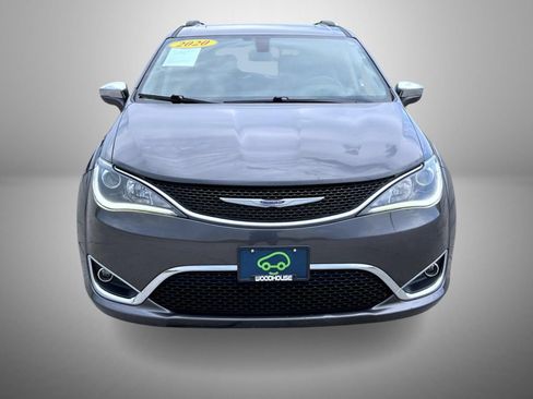 Used 2020 Chrysler Pacifica Limited FWD image 2