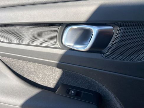 New 2026 Volvo XC40 B4 Core image 26