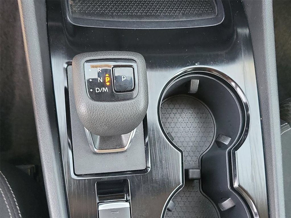 Used 2024 Nissan Rogue SV AWD/4WD image 8