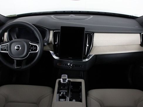New 2026 Volvo XC90 T8 Plus image 5