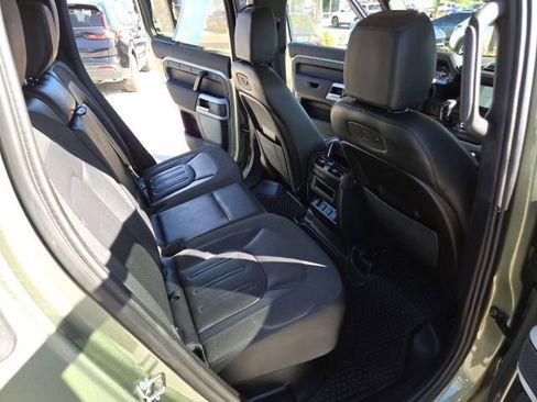Used 2021 Land Rover Defender 110 SE AWD/4WD image 27