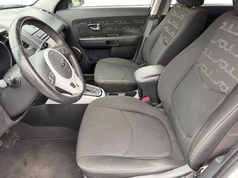 Used 2012 Kia Soul + image 9