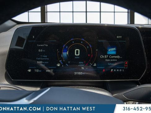 Used 2025 Chevrolet Equinox LT AWD/4WD image 6
