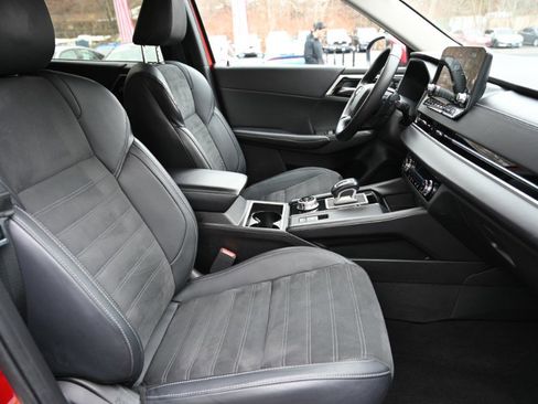 Used 2024 Mitsubishi Outlander SE Black Edition image 20