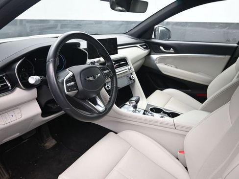 Used 2024 Genesis G70 2.5T image 19