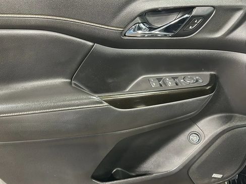 Used 2021 GMC Acadia AT4 w/ LPO, 'HIT The Road' Package AWD/4WD image 10