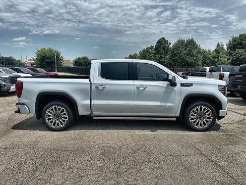 New 2026 GMC Sierra 1500 Denali Ultimate AWD/4WD image 10