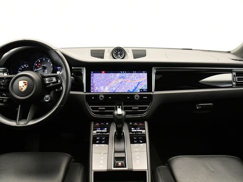 Used 2024 Porsche Macan S image 22