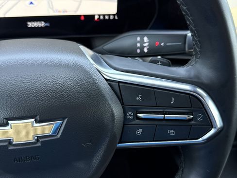 Used 2025 Chevrolet Equinox LT w/ Convenience Package II FWD image 30
