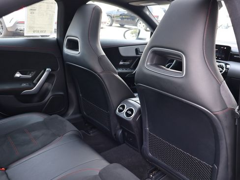 Used 2021 Mercedes-Benz CLA 35 AMG 4MATIC image 24