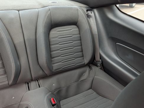 Used 2015 Ford Mustang GT RWD image 14
