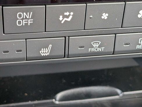 Used 2026 Subaru Outback Limited AWD/4WD image 22