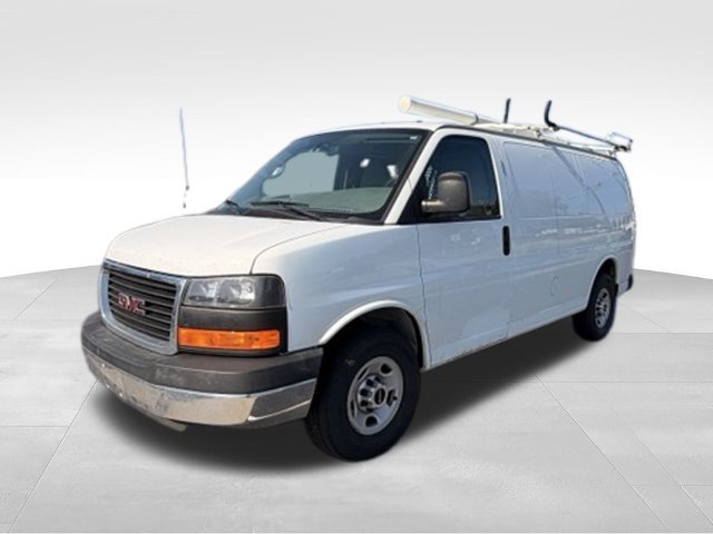 Used 2014 GMC Savana 2500 RWD image 2
