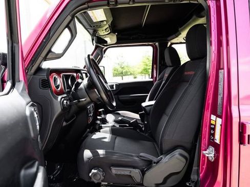 Used 2021 Jeep Wrangler Unlimited Rubicon AWD/4WD image 38