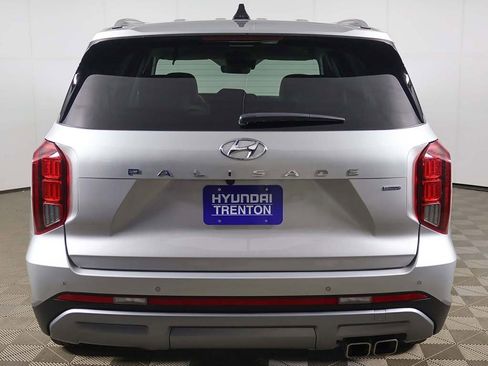 Used 2024 Hyundai Palisade SEL w/ Premium Package image 17