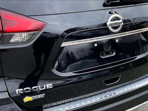 Certified 2019 Nissan Rogue SL w/ Premium Package image 28