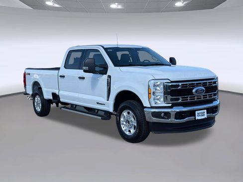 Used 2025 Ford F250 XLT AWD/4WD image 6