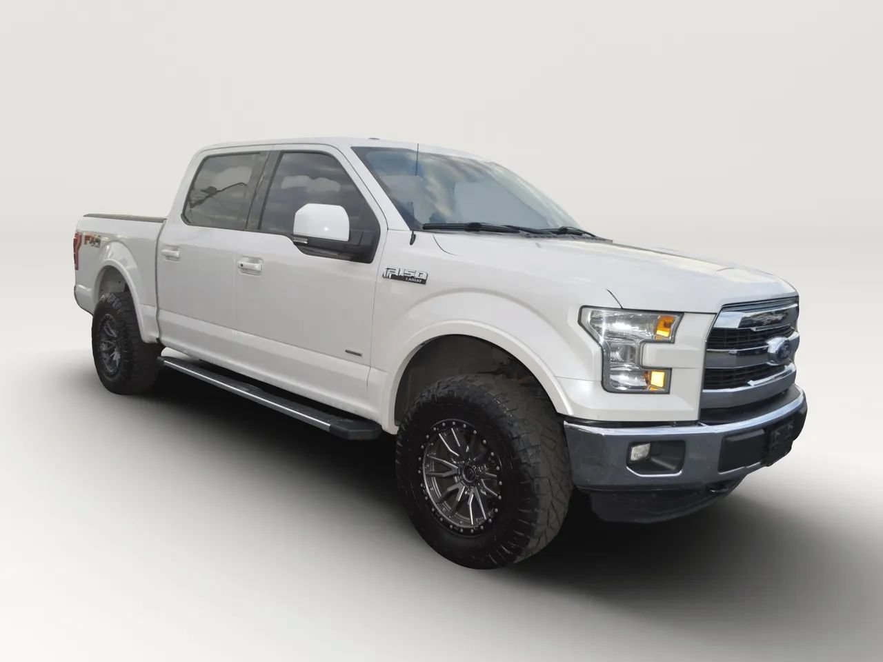 Used 2015 Ford F150 Lariat w/ Equipment Group 501A Mid AWD/4WD image 10