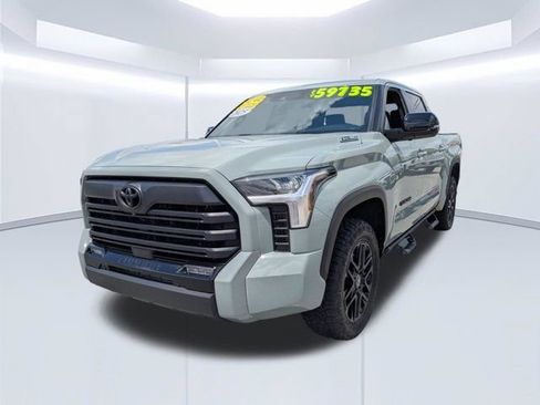 Used 2025 Toyota Tundra Limited AWD/4WD image 8
