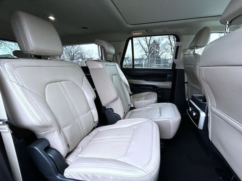 Used 2024 Ford Expedition Max Limited image 18