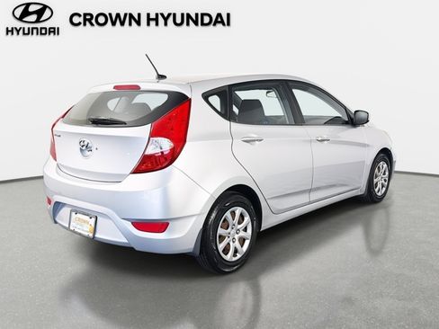 Used 2012 Hyundai Accent GS image 5