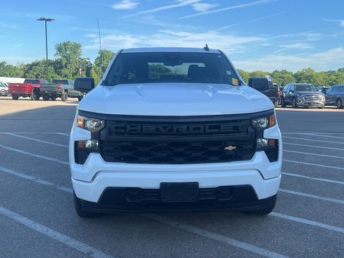 Used 2022 Chevrolet Silverado 1500 Custom AWD/4WD image 9