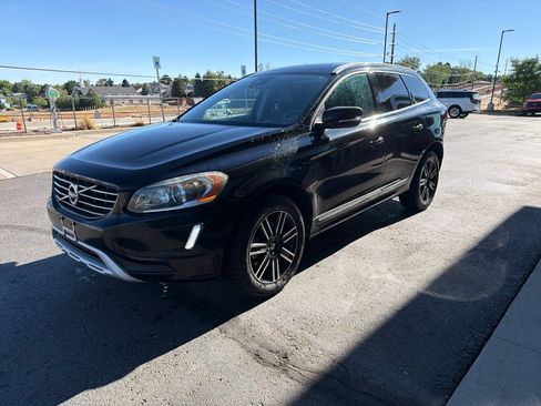 Used 2017 Volvo XC60 T5 Dynamic w/ Preferred Option Package AWD/4WD image 3