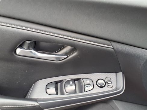 Used 2023 Nissan Sentra SV image 16