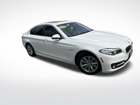 Used 2016 BMW 528i xDrive Sedan AWD/4WD image 3