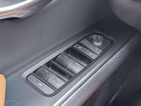 Used 2025 Lexus UX 300h AWD w/ Cold Area Package image 17