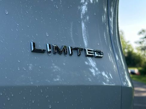 Certified 2025 Toyota Grand Highlander AWD image 12