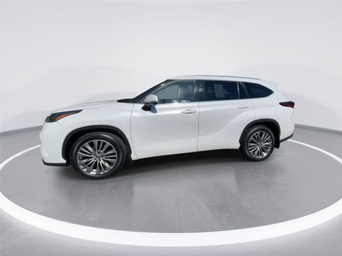Used 2021 Toyota Highlander Platinum AWD/4WD image 5