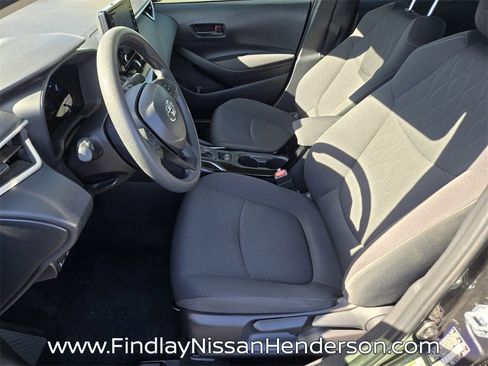 Used 2022 Toyota Corolla LE image 11