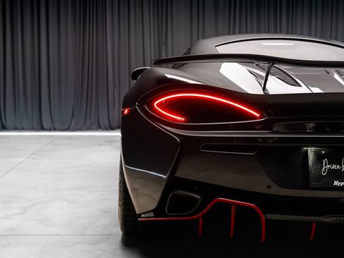 Used 2017 McLaren 570S Coupe RWD image 38