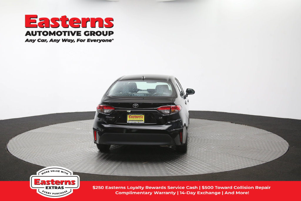 Used 2026 Toyota Corolla LE FWD image 38