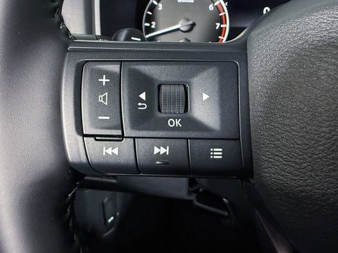 Certified 2026 Nissan Rogue SV AWD/4WD image 34