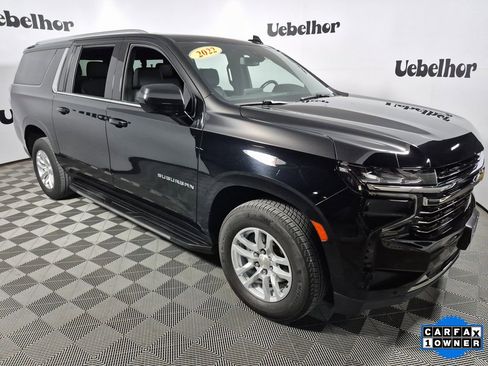 Used 2022 Chevrolet Suburban LT image 1