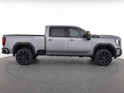 Used 2025 GMC Sierra 2500 AT4 w/ AT4 Premium Plus Package AWD/4WD image 8