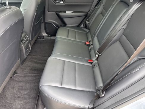 Used 2023 Nissan Rogue SV w/ SV Premium B Package image 17