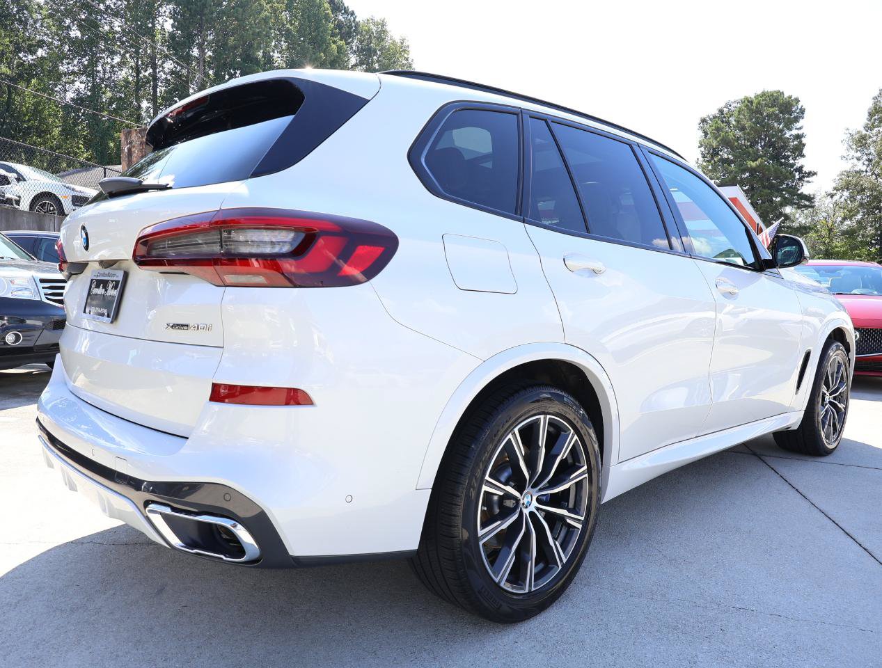 Used 2022 BMW X5 xDrive40i w/ M Sport Package AWD/4WD image 7