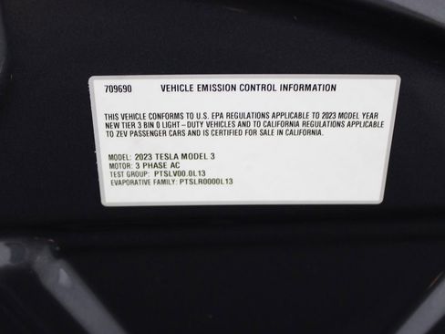 Used 2023 Tesla Model 3 Standard Range image 36