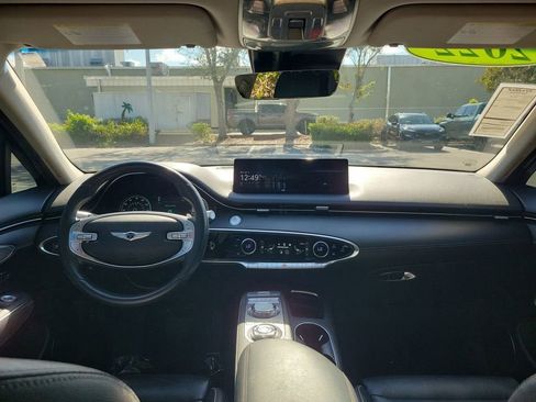 Used 2022 Genesis GV70 2.5T w/ Advanced Package image 2