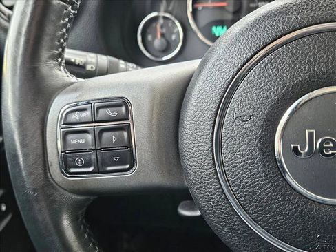 Used 2017 Jeep Wrangler Unlimited Sport AWD/4WD image 13