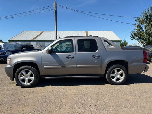 Used 2007 Chevrolet Avalanche LTZ w/ LTZ Preferred Equipment Group AWD/4WD image 6
