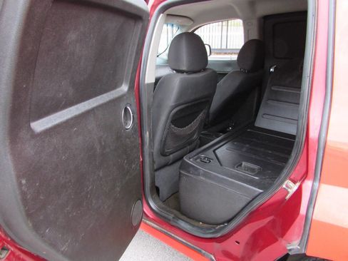 Used 2009 Chevrolet HHR LS image 19