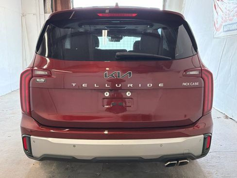 Used 2023 Kia Telluride S w/ S Sunroof Package FWD image 6