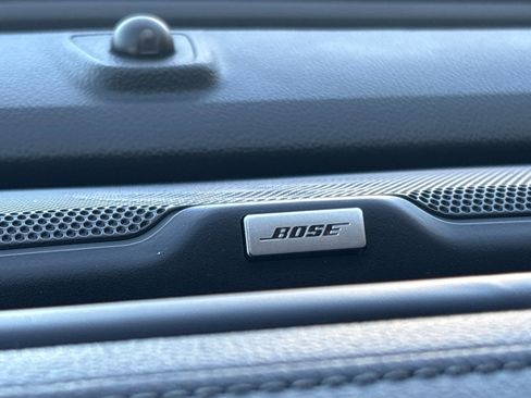 Used 2016 GMC Canyon SLT image 22