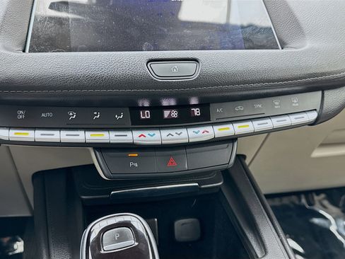 Used 2022 Cadillac XT4 Premium Luxury w/ Safety Alert Package image 12